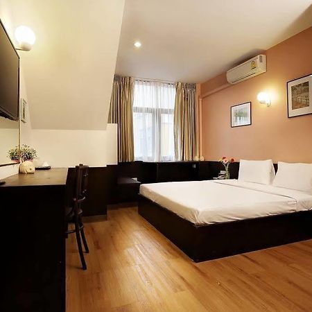 בנגקוק Baan Namtarn Guest House מראה חיצוני תמונה