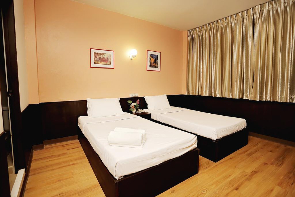 בנגקוק Baan Namtarn Guest House חדר תמונה