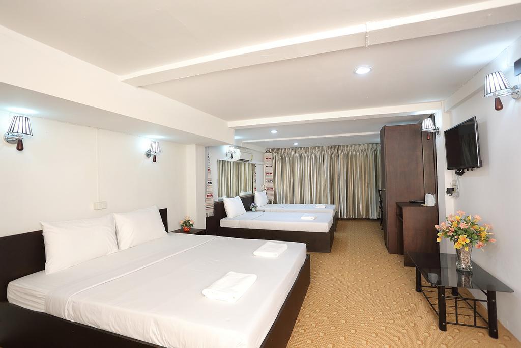בנגקוק Baan Namtarn Guest House חדר תמונה